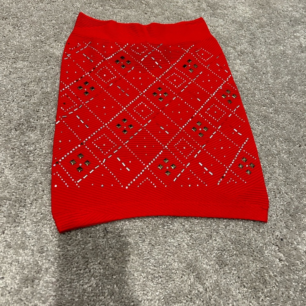 Fitted stretchy skirt